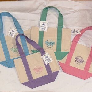 LAST SET!! Includes 4 NEW Pastel Trader Joe's Mini Canvas Totes.Limited Edition!